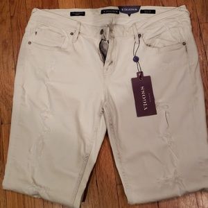 White Vigoss jeans